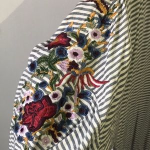 Striped button down w/embroidered sleeves